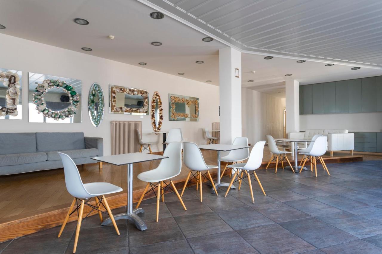 Hotel Roumani Spetses Town Bagian luar foto