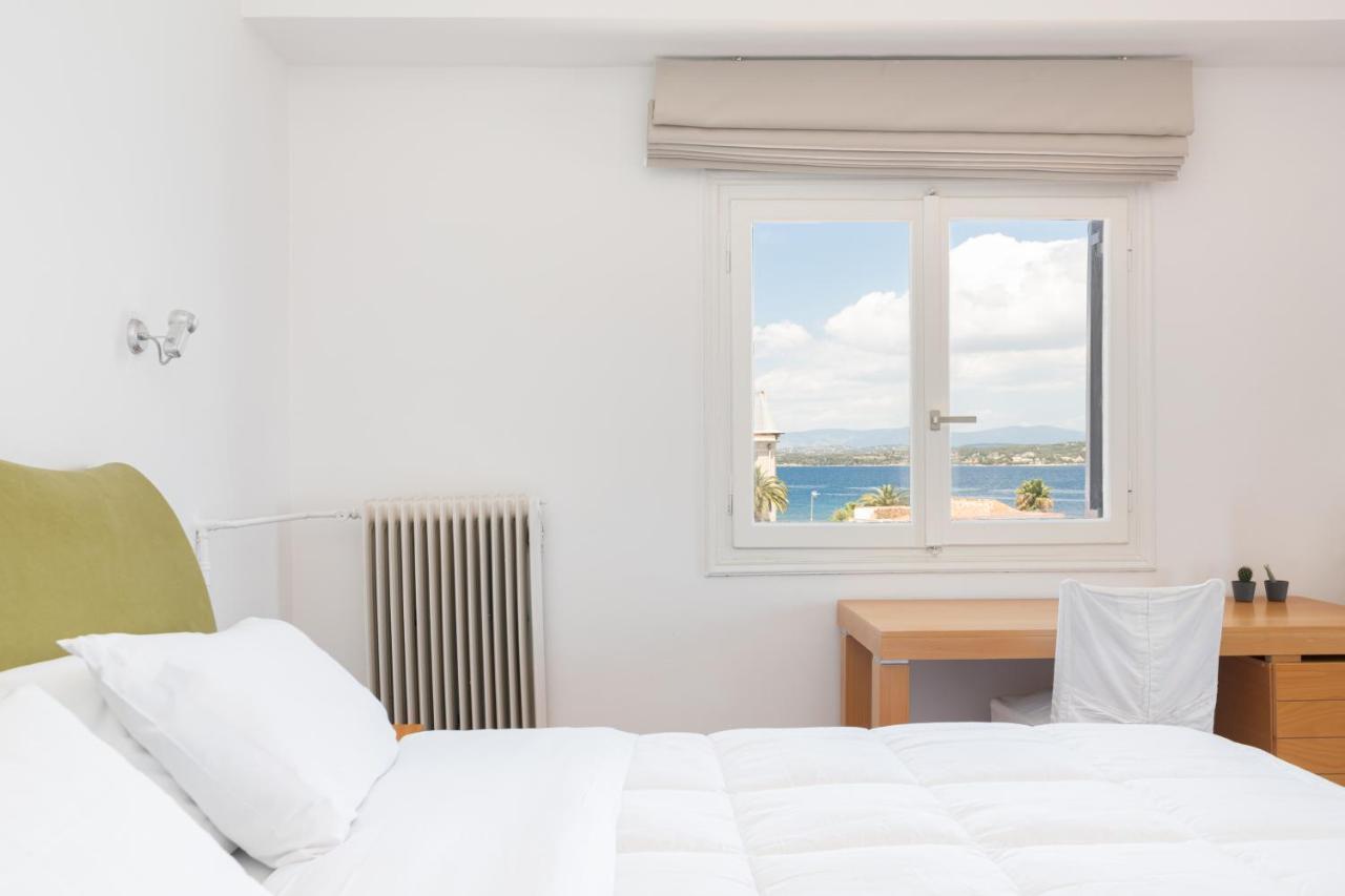 Hotel Roumani Spetses Town Bagian luar foto