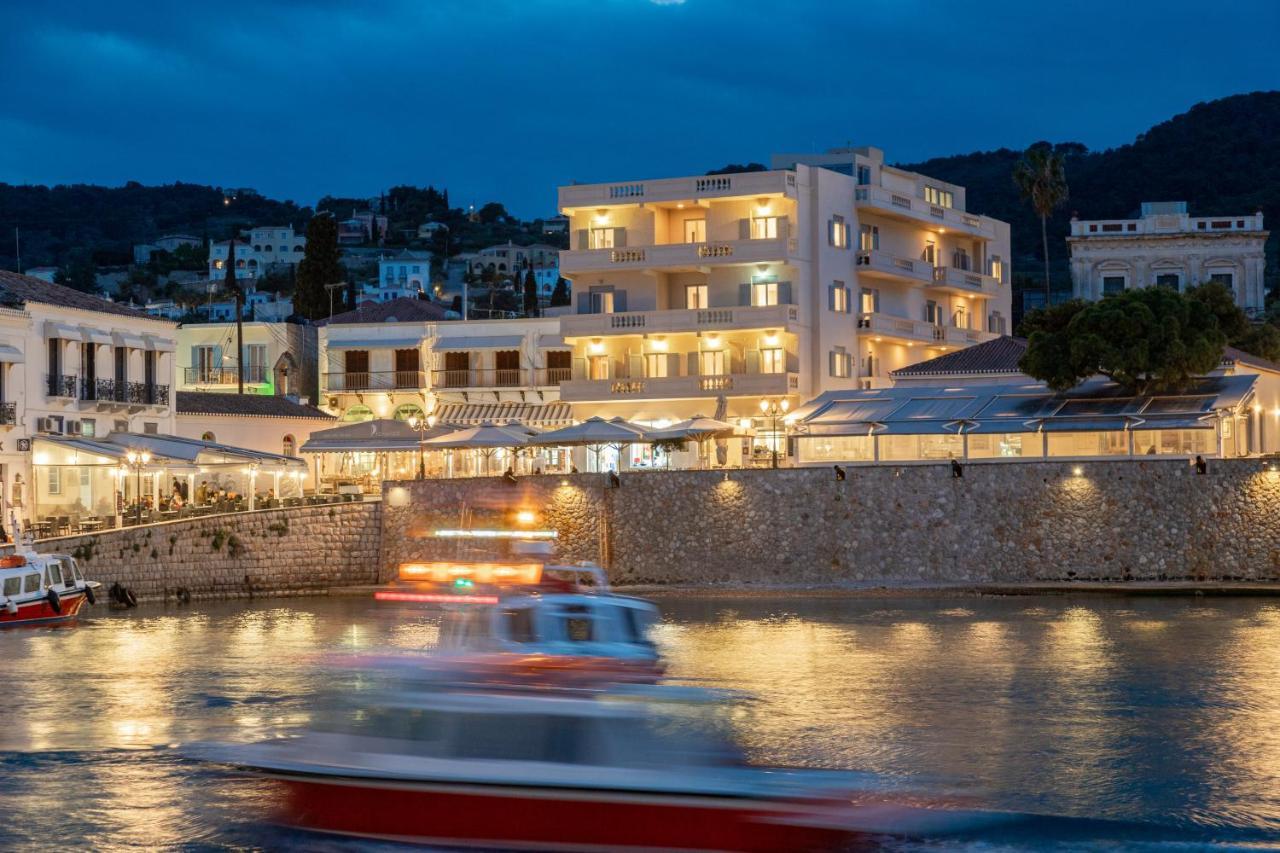 Hotel Roumani Spetses Town Bagian luar foto
