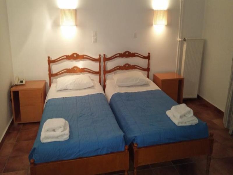 Hotel Roumani Spetses Town Bagian luar foto