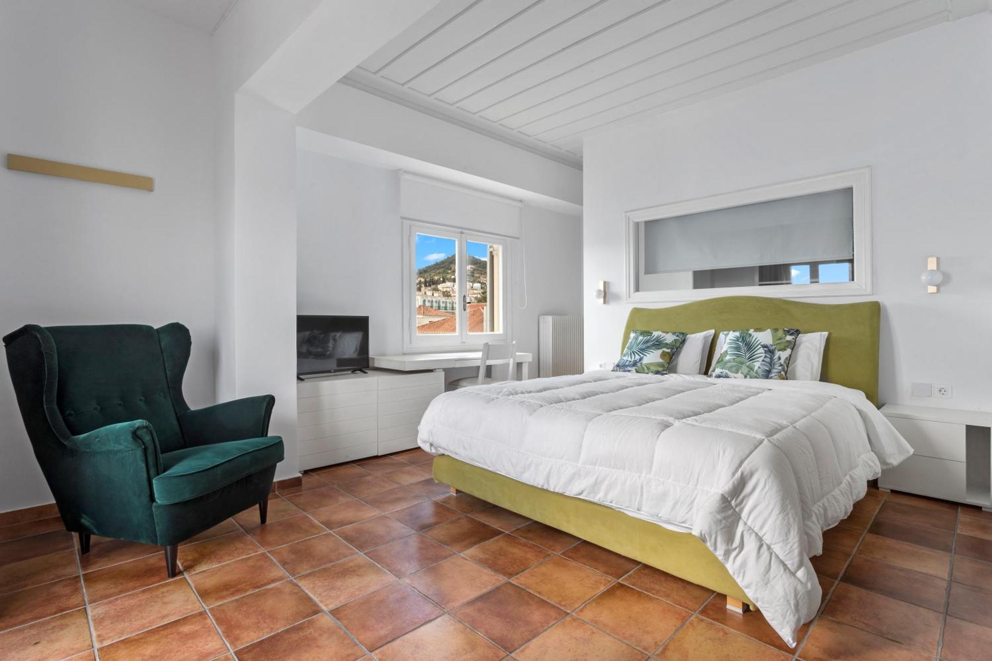 Hotel Roumani Spetses Town Bagian luar foto