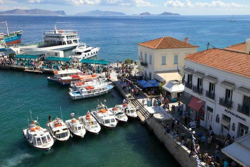 Hotel Roumani Spetses Town Bagian luar foto