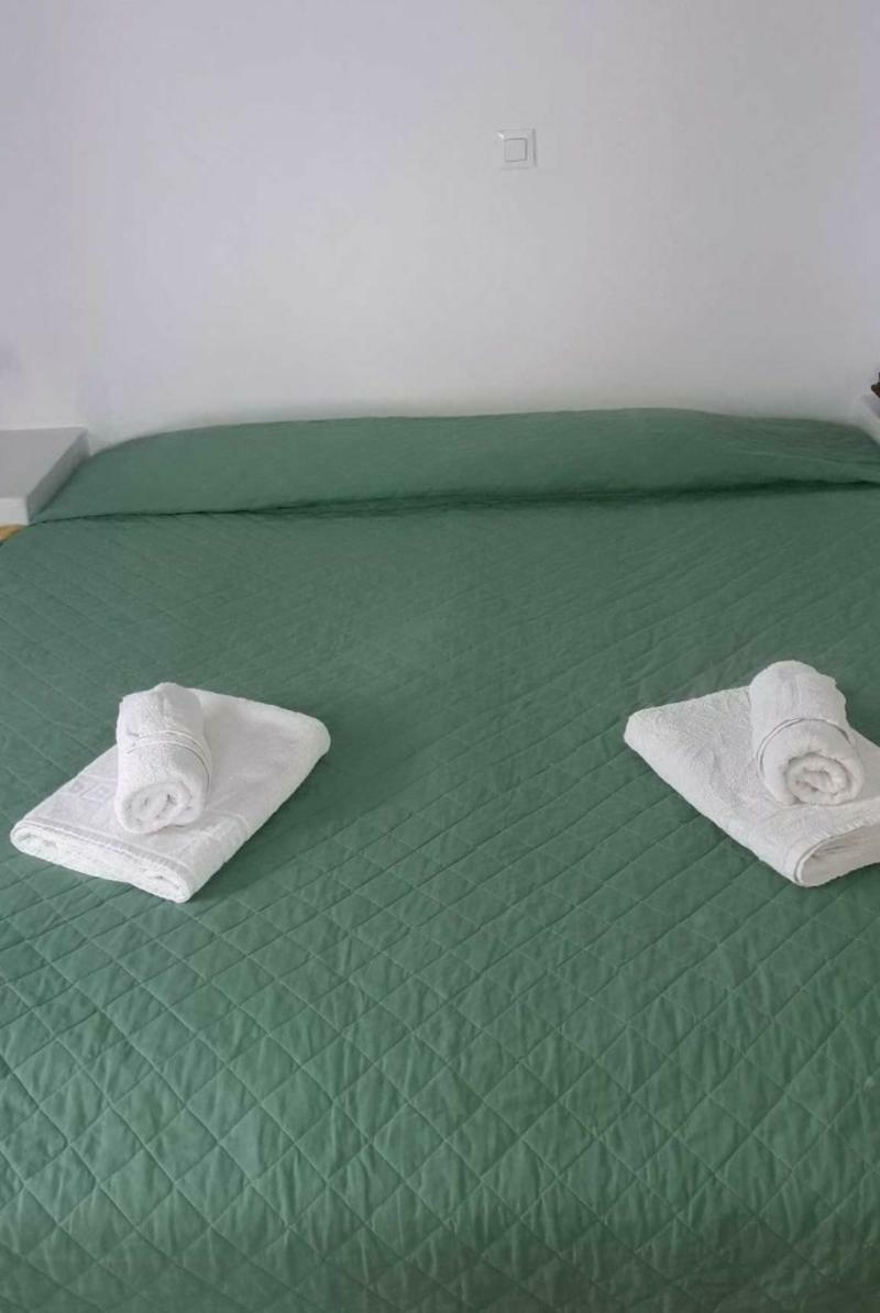 Hotel Roumani Spetses Town Bagian luar foto